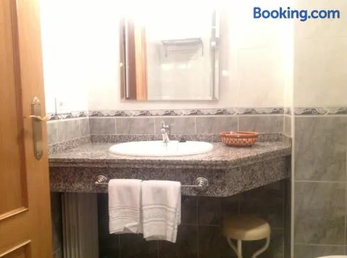 Hostal San Froilan - Image 1