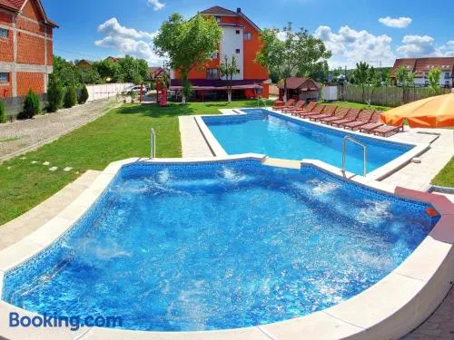 Pensiunea Casa Porojan - Image 1