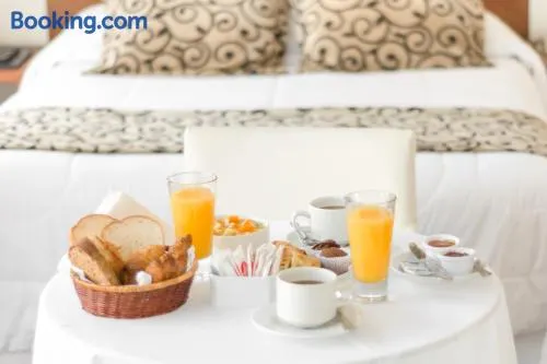 Palm Beach Plaza Hotel - Image 1