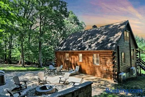 Log Cabin | Hot Tub | Ping Pong | Cozy - Image 1