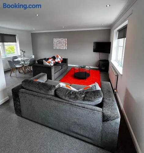 Renfrew Home from Home - Image 1