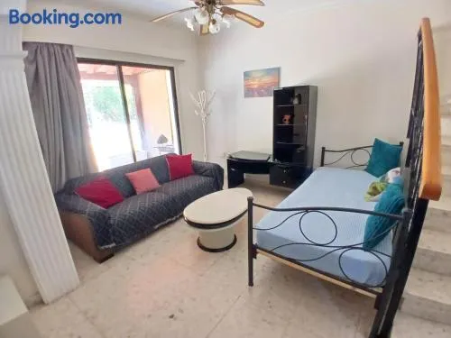 Miltos beach House - Image 1