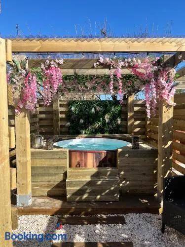 Luxury Studio With Hot Tub - Image 1