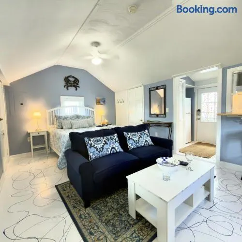 Baby Love Shack - Image 1