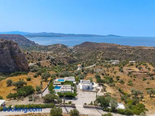 Evgoro Luxury Suites - Image 1
