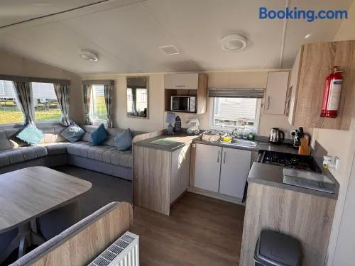Fern Lodge Newquay Caravan - Image 1