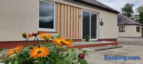 Barra Cottage - Image 1