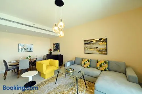 EliteRetreat - SeaView - Gym & Pool Access - Reem Island - Image 1