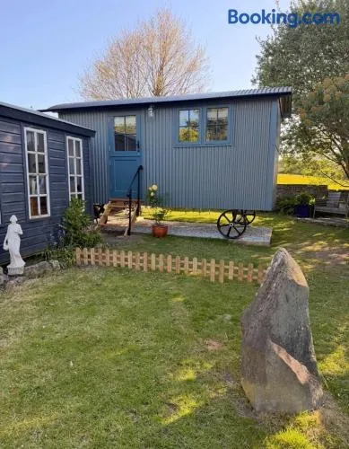 Shepherds Hut - Image 1
