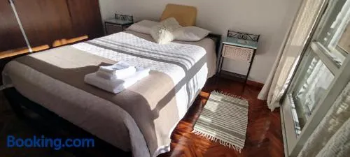 A bright and centrally located 2-room apartment - Image 1
