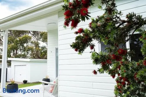 Bendy Beach House - Image 1