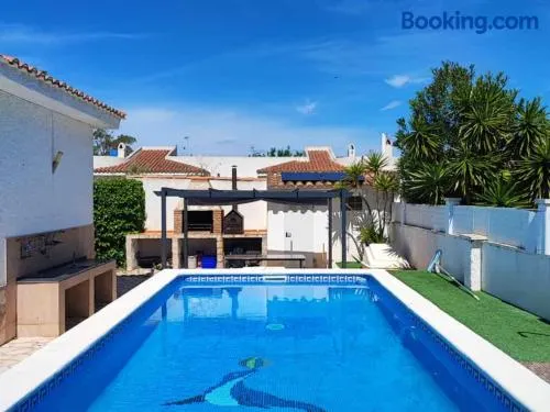Casa con piscina privada cerca del mar, WiFi gratis, aire opcional, mascotas bienvenidas, playa cercana - ES-184-64 - Image 1