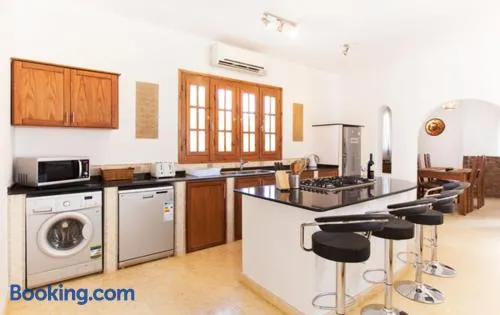 Red Rock Apartments - Image 1