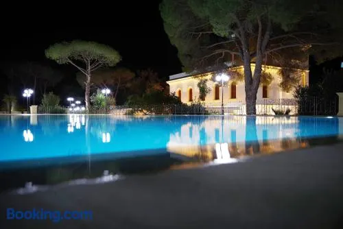 Le scuderie di Villa Ravenna Luxury House - Image 1