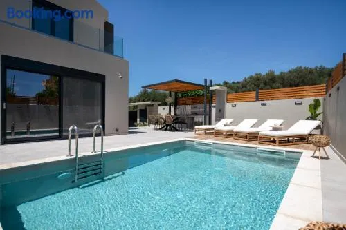 Tersus Luxury Villa - Image 1