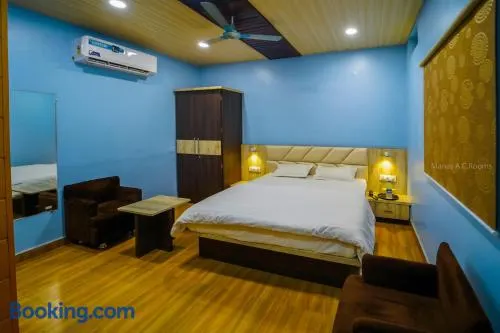 Manas Ac Rooms - Image 1