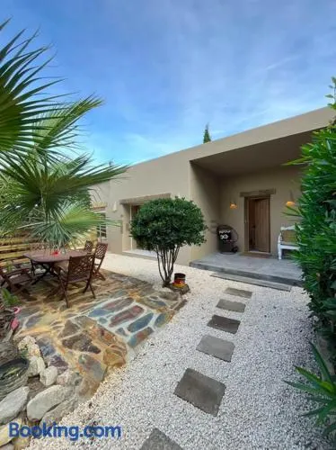 Stylish & idyllic Finca with private garden 5 min walking from South Beach Barcelona in Gava Mar - Image 1