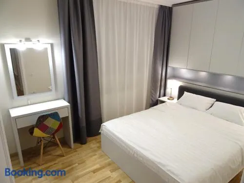 Smart Apartament Premium Tei - 110 mp, 4 Camere, Jacuzzi & Living Generos, Cameră Copii, Piatra Neamț - Image 1