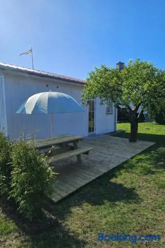 Litet hus nära centrum och tågstation - Image 1