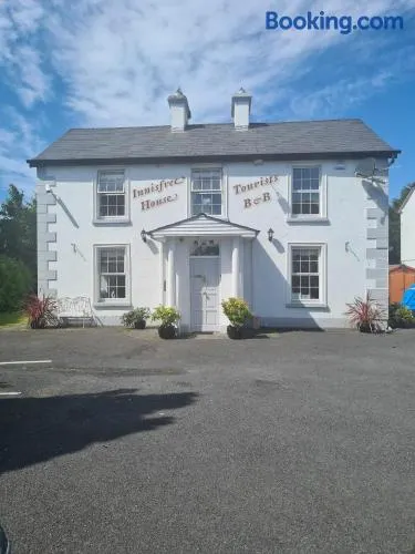 Innisfree Guest House - Image 1