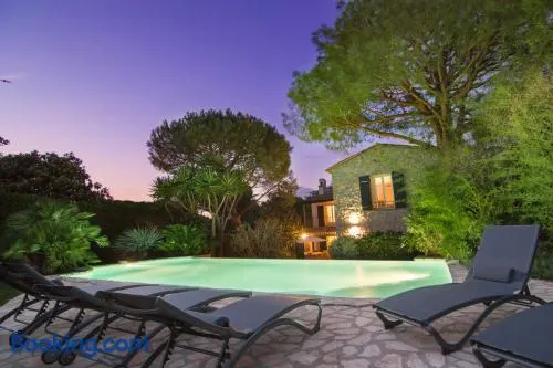 Villa Vuyani Antibes - Image 1