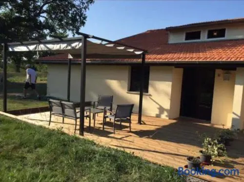 2-bedroom duplex apartment - Image 1