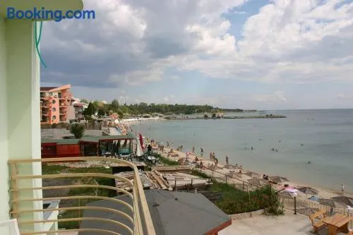 Harmony Beach Family Hotel - Image 1