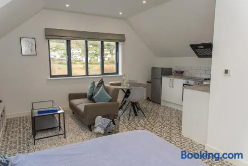 Valley View Studio Annexe - Image 1