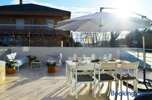 Apartamento de lujo Aquarela - piscina climatizada y parking - Image 1
