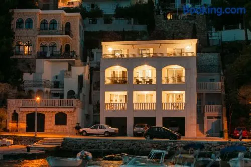 Apartment by the sea - Image 1