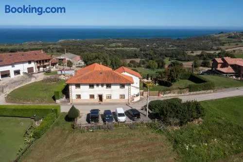 Apartmento Rural Sanvi B - Terrace and Views of the Picos de Europa - Image 1