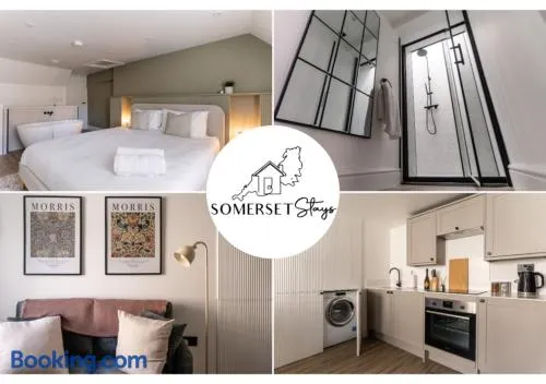 Tiny House, Stunning 1 Bed, Super King, Freestanding Bath, Parking - Image 1