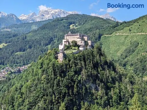 Haus Biechl mit Blick auf die Burg Hohenwerfen - Image 1
