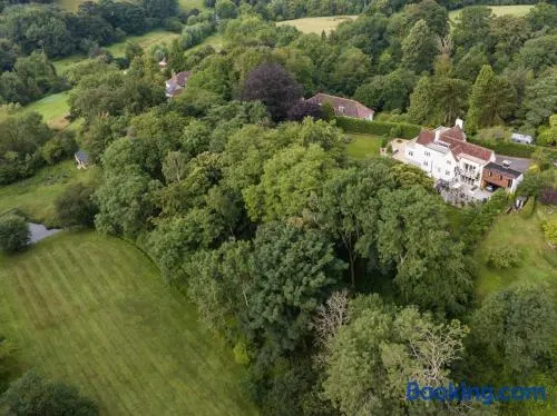 5 Bed in Devizes oc-s34742 - Image 1