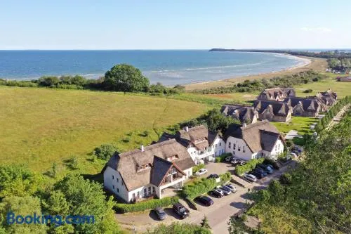 strandnahe Ferienwohnung mit eigener Terrasse - Strandhaus Mönchgut FeWo 02 - - Image 1