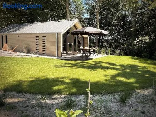 BEACHHOUSE VELUWEMEER in Strandnähe - mit extra großem Garten inkl Hallenbadnutzung - Image 1