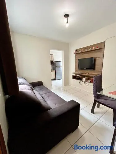 Apartamento amplo e tranquilo - Image 1