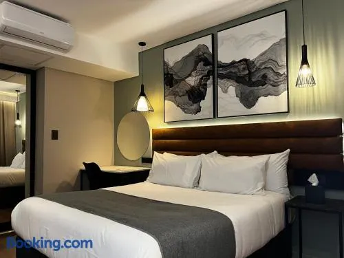 Riverleaf Hotel - Image 1