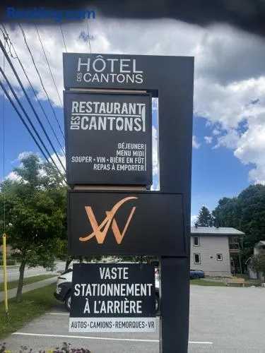 Hotel W Des Cantons - Image 1