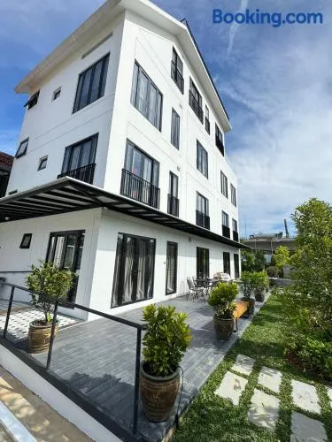 545 Residences - Extended stay property-- Min 6 nights - Image 1