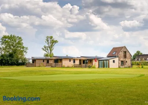 Cottages du Golf Fleuray-Amboise - Image 1