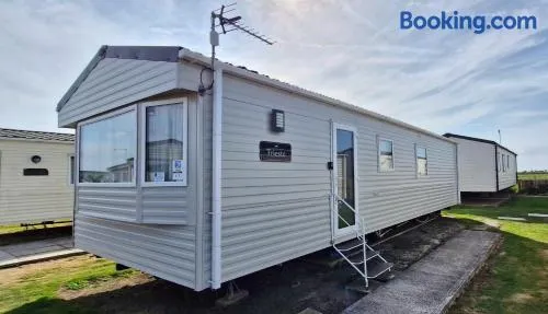Trieste, 2 Bedroom, 6 Berth Caravan, Seasalter, CW17 - Image 1