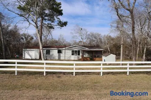 White-tailed Ranch - Peaceful 1-Acre Nature Escape - Image 1