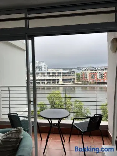 Tyger waterfront apartment - Image 1