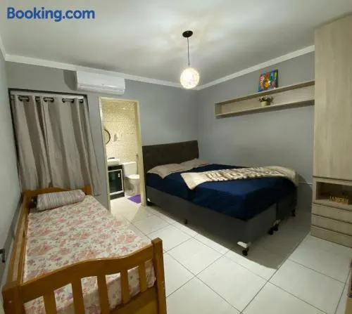 Apartamento há 2km do centro - Image 1