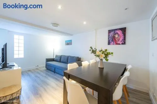 Appartement spacieux 2 Ch - 2 SDB - Proche Paris et Disneyland - Image 1
