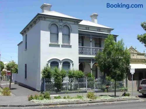 VIGNACOURT Melbourne RICHMOND HILL - Image 1