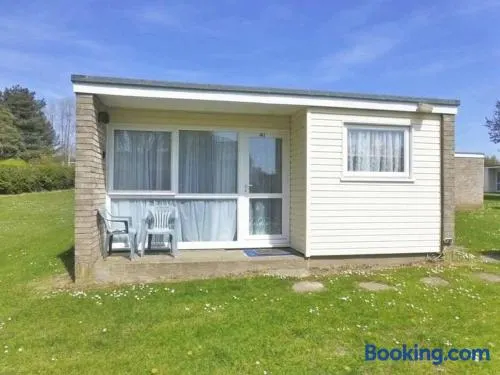 Lovely Chalet 41 Burmuda Park Newport Hemsby - Image 1