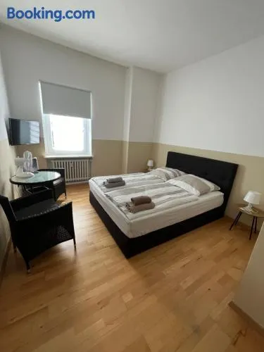 Doppelzimmer mit Bad-TV-Külschrank 9 - Image 1