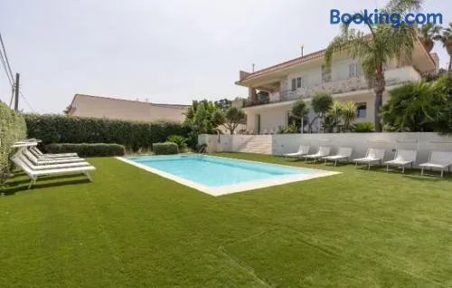 IRIS HOME Private Pool - Image 1